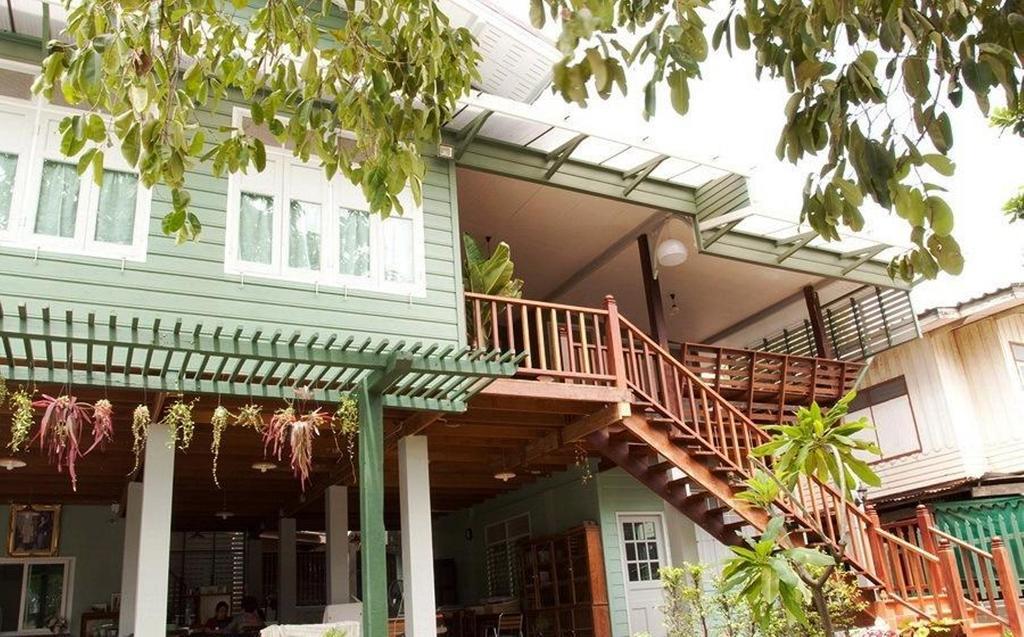 Ban Boonchu Acomodação com café da manhã Phra Nakhon Si Ayutthaya Exterior foto