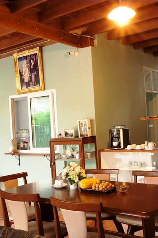 Ban Boonchu Acomodação com café da manhã Phra Nakhon Si Ayutthaya Exterior foto