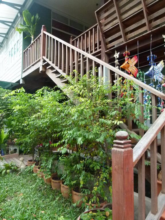 Ban Boonchu Acomodação com café da manhã Phra Nakhon Si Ayutthaya Exterior foto